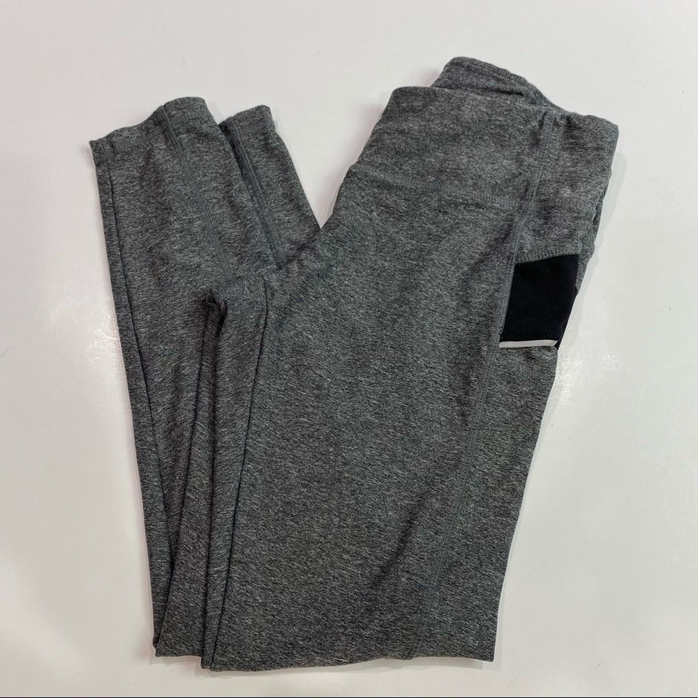 Everlast Women's Sz small gray athletic leggings preowned